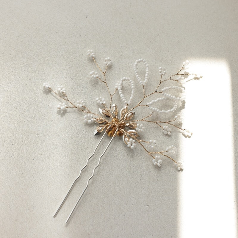 フラワーのヘアかんざし(ゴールド)