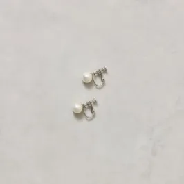 1粒パールイヤリング(8mm)