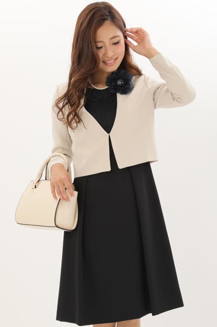 ネイビーのレース七分袖セレモニースーツセット