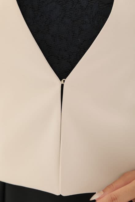 ネイビーのレース七分袖セレモニースーツセット