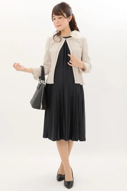 ネイビーのノースリーブプリーツセレモニースーツセット