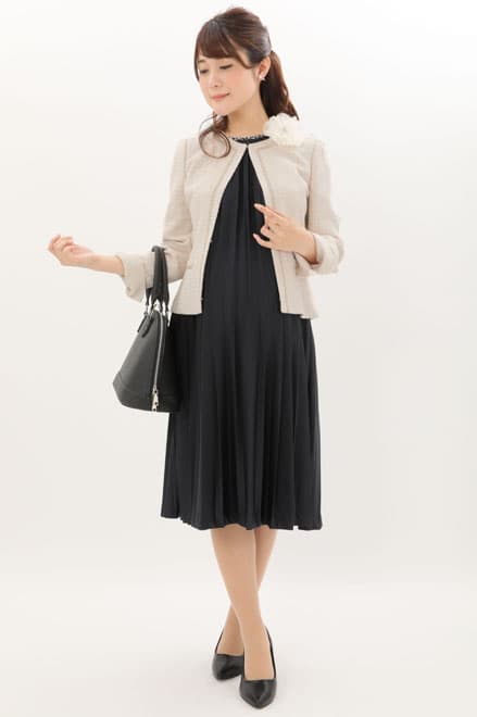 ネイビーのノースリーブプリーツセレモニースーツセット