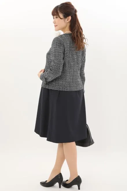 ネイビーの授乳口付きAラインセレモニースーツセット