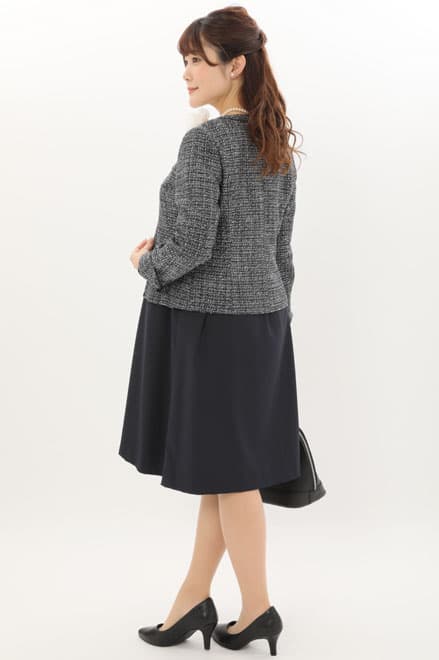 ネイビーの授乳口付きAラインセレモニースーツセット