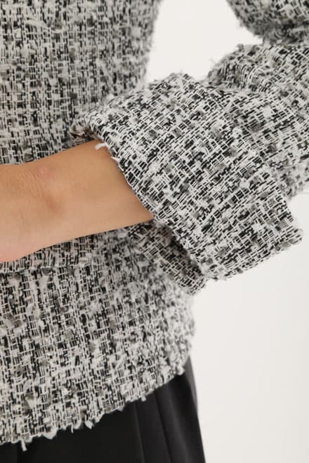 ブラックの半袖ノーカラーツイードセレモニースーツセット