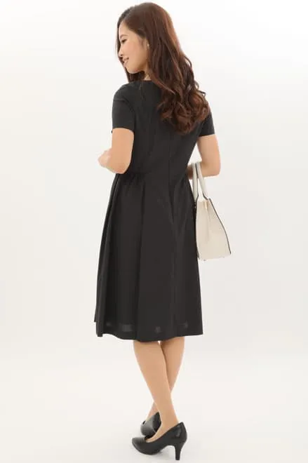 ブラックの半袖ノーカラーツイードセレモニースーツセット