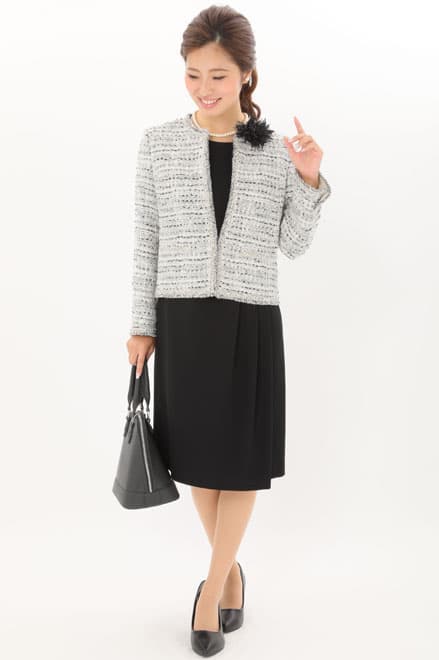 ブラックの七分袖インバーテッドタックセレモニースーツセット