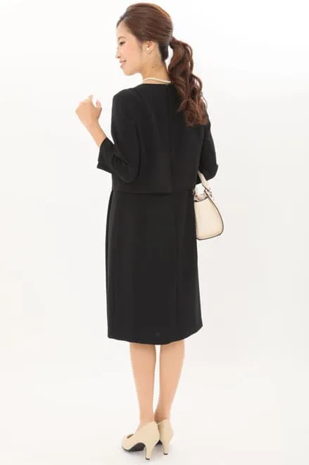 ブラックの七分袖インバーテッドタックセレモニースーツセット