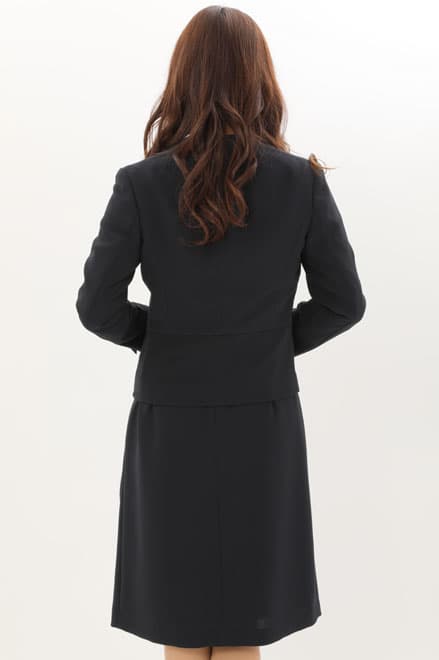 ネイビーの七分袖インバーテッドタックセレモニースーツセット