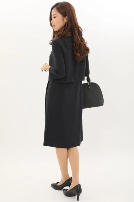 ネイビーの七分袖インバーテッドタックセレモニースーツセット