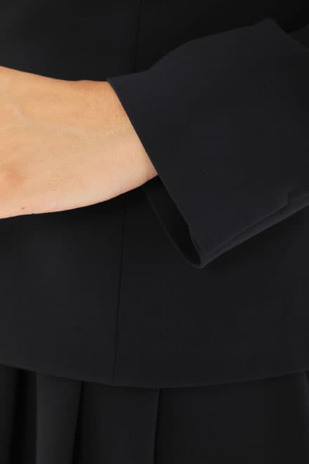 ネイビーの七分袖インバーテッドタックセレモニースーツセット