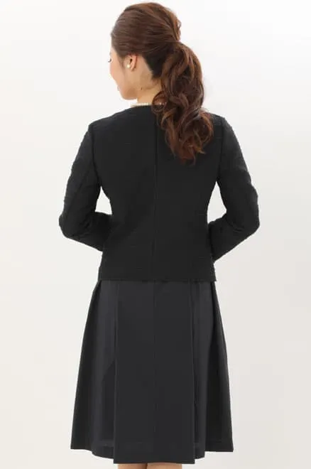 ネイビーのタックフレアセレモニースーツセット