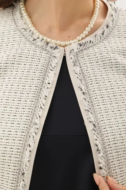 ネイビー×ホワイトの授乳口付きAラインセレモニースーツセット