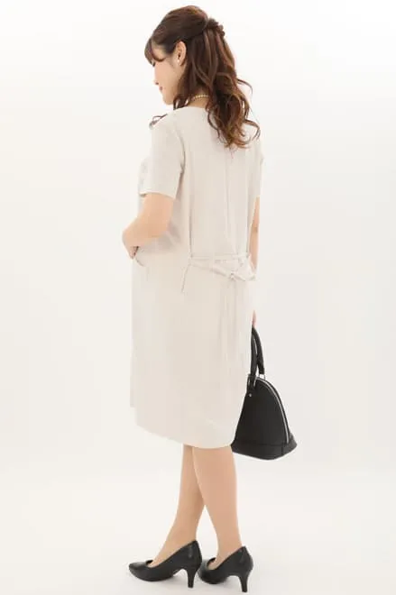 ホワイトグレーの授乳口付きセレモニースーツセット