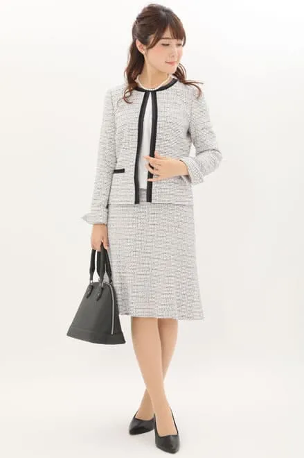 ホワイト×ピンクのシフォントップスセレモニースーツセット