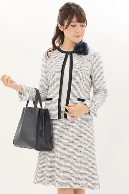 ホワイト×ピンクのシフォントップスセレモニースーツセット