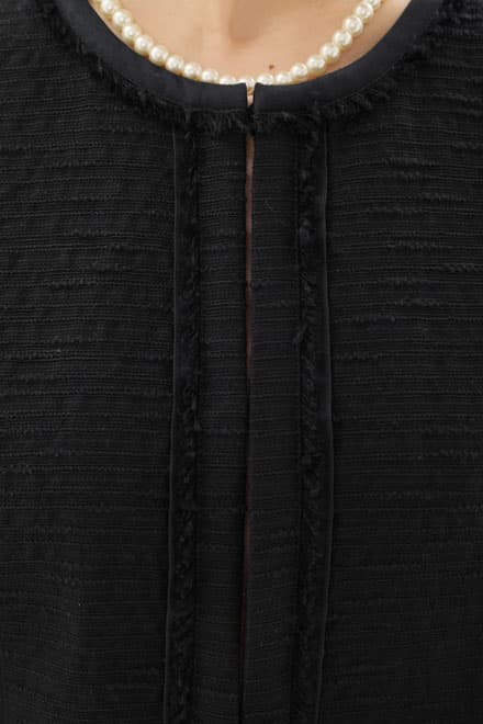 ピンクベージュの長袖プリーツセレモニースーツセット