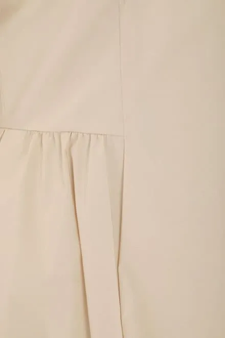 ライトベージュのタックフレアセレモニースーツセット