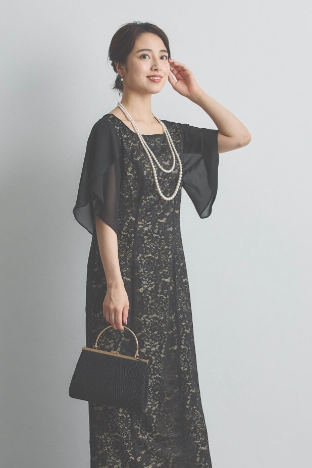 ポイントビジューの2連パールロングネックレス