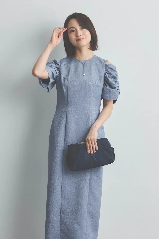 シルバーのYシェイプネックレス