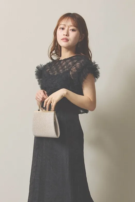 メタルチェーンのリボンイヤリング(ゴールド)