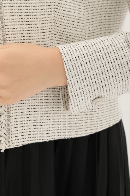 ブラックのプリーツワンピースフリンジジャケット付きセレモニースーツセット