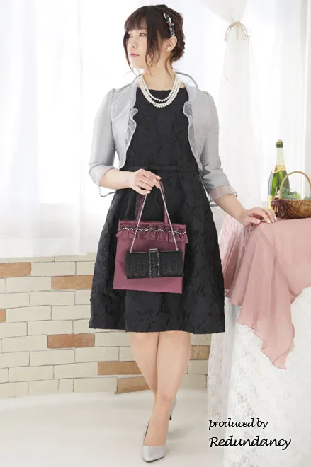 シルバーシャンタンの七分袖ボレロ