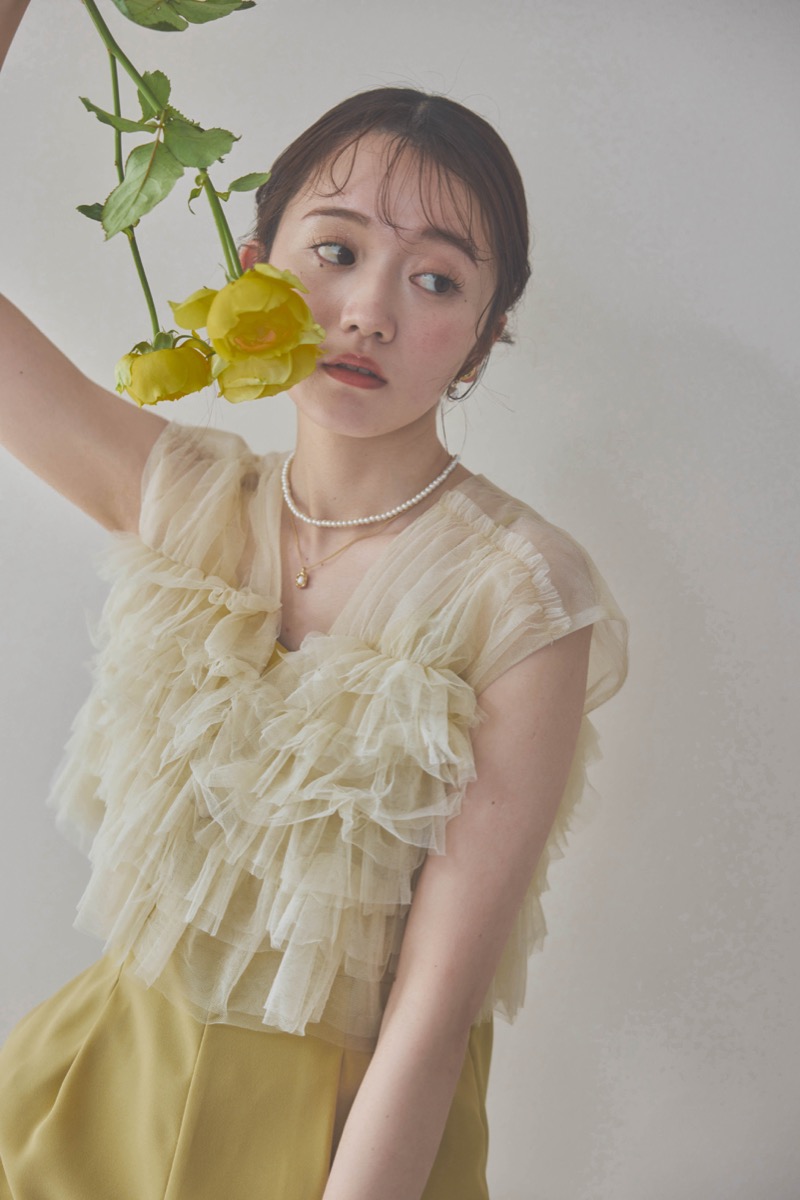 イエローチュールフリルオールインワンドレス