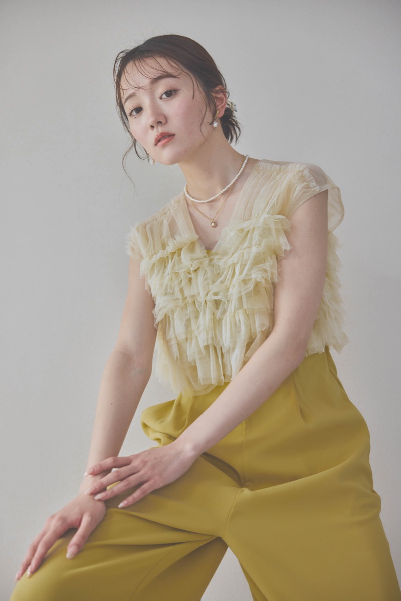 イエローチュールフリルオールインワンドレス