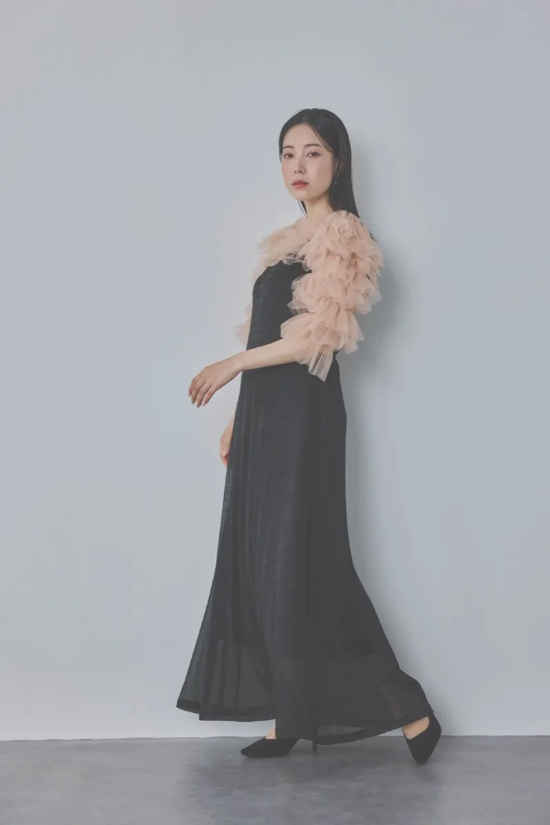 ブラックのティアードフリルボレロドレス