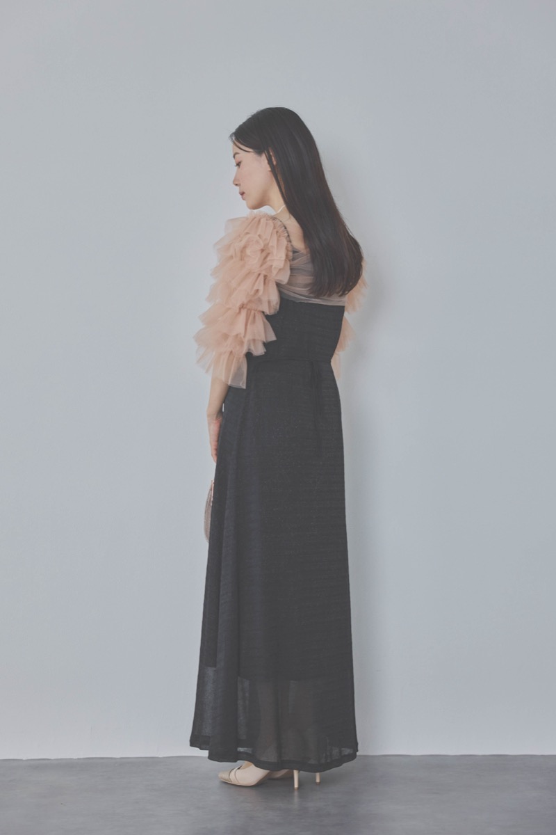 ブラックのティアードフリルボレロドレス