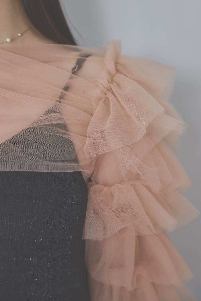 ブラックのティアードフリルボレロドレス