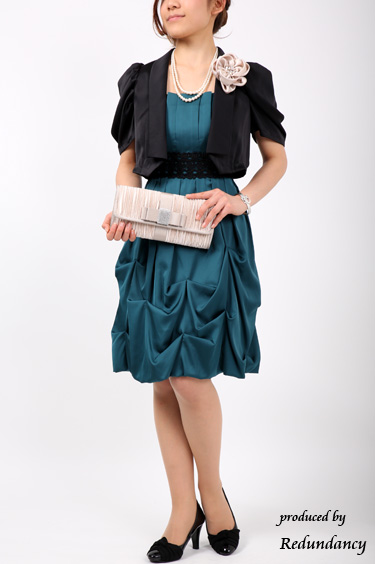 ブラックサテンのジャケット風ボレロ