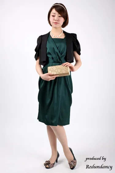 ブラックサテンのジャケット風ボレロ