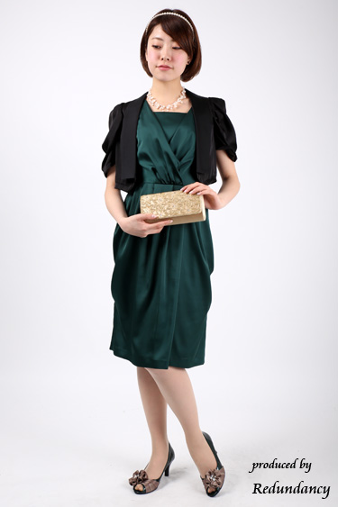 ブラックサテンのジャケット風ボレロ