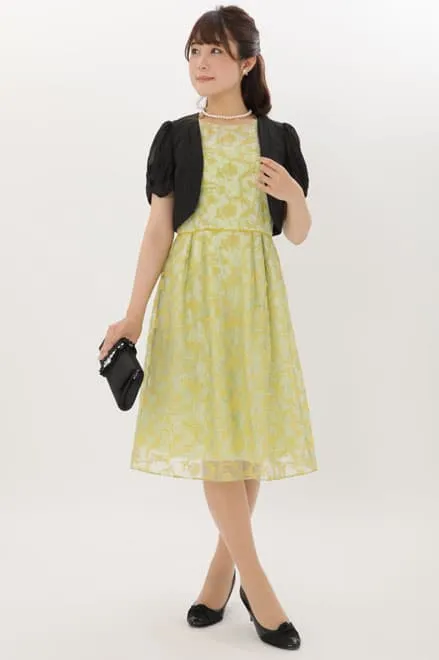 イエローのオーガンジー刺繍ドレス
