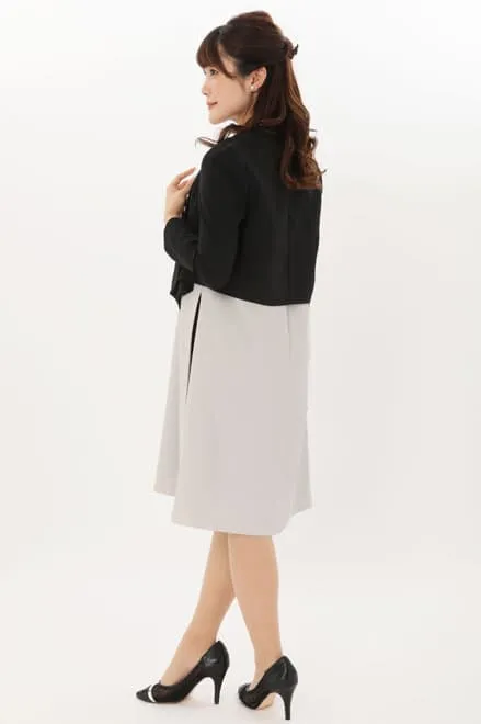 ライトグレー×ブラックのスリット切替ドレス