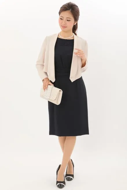 ネイビーのショルダーレースタイトドレス