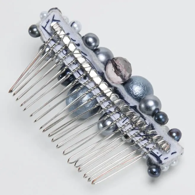 ブルーとシルバーパールのコーム