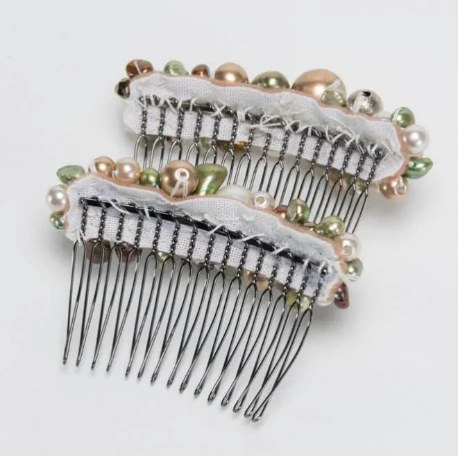 ゴールドとグリーンのパールコーム2個セット