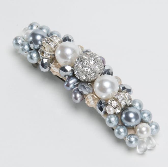 ラインストーンとグレーパールのバレッタ