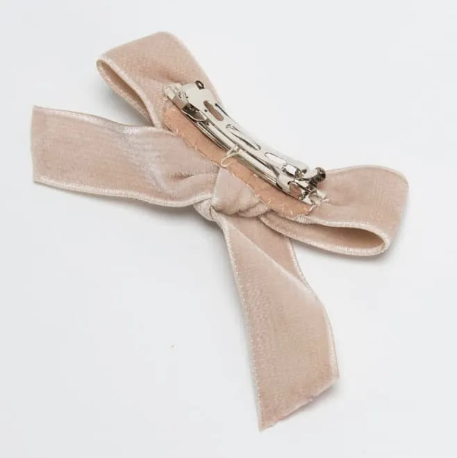 ベージュのシンプルリボンバレッタ