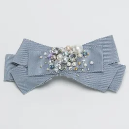 グレーのリボンパール付きバレッタ