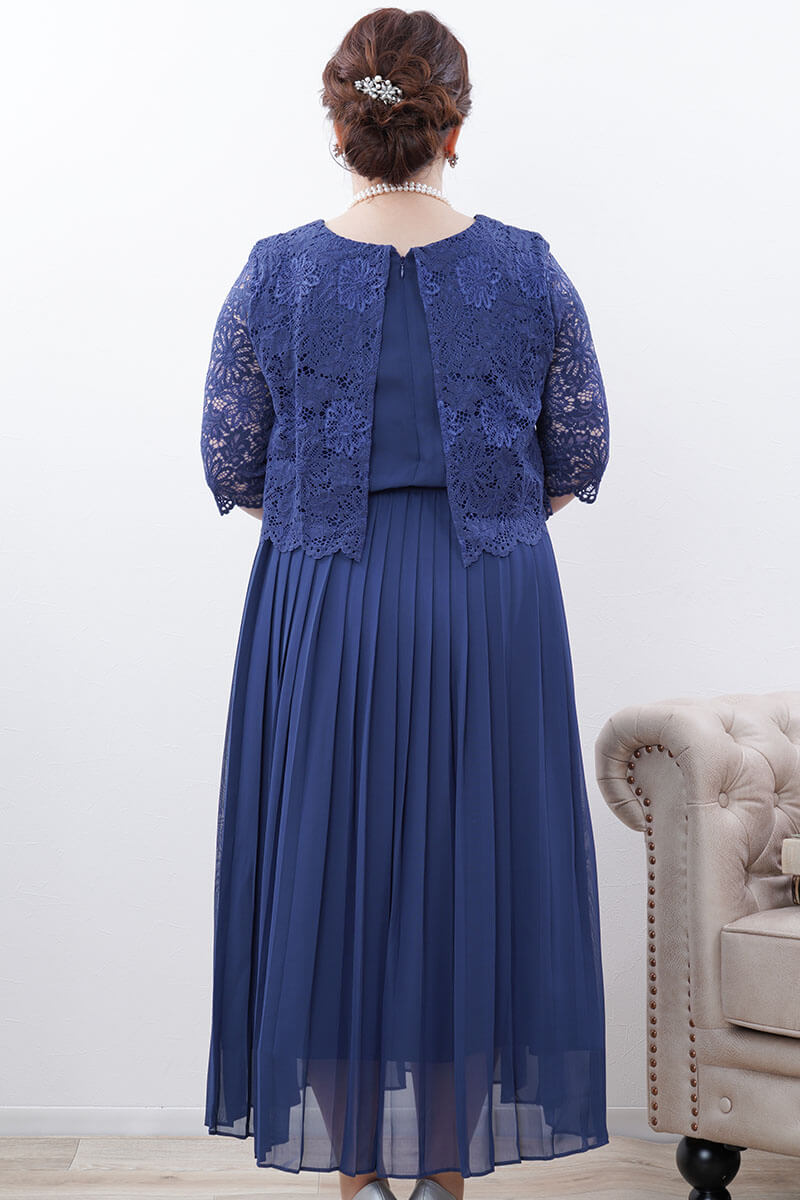 ブルーのフラワーレースプリーツドレス