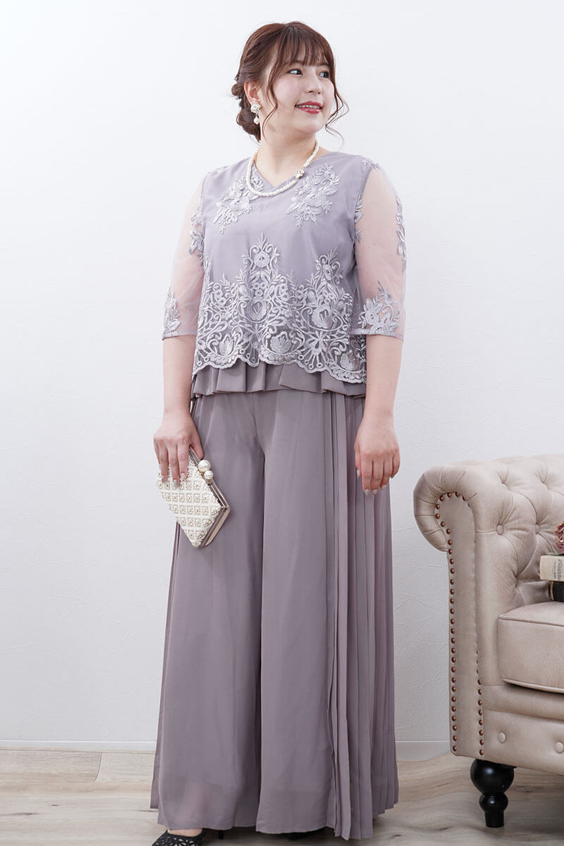 グレージュのチュールブラウスワイドパンツドレス