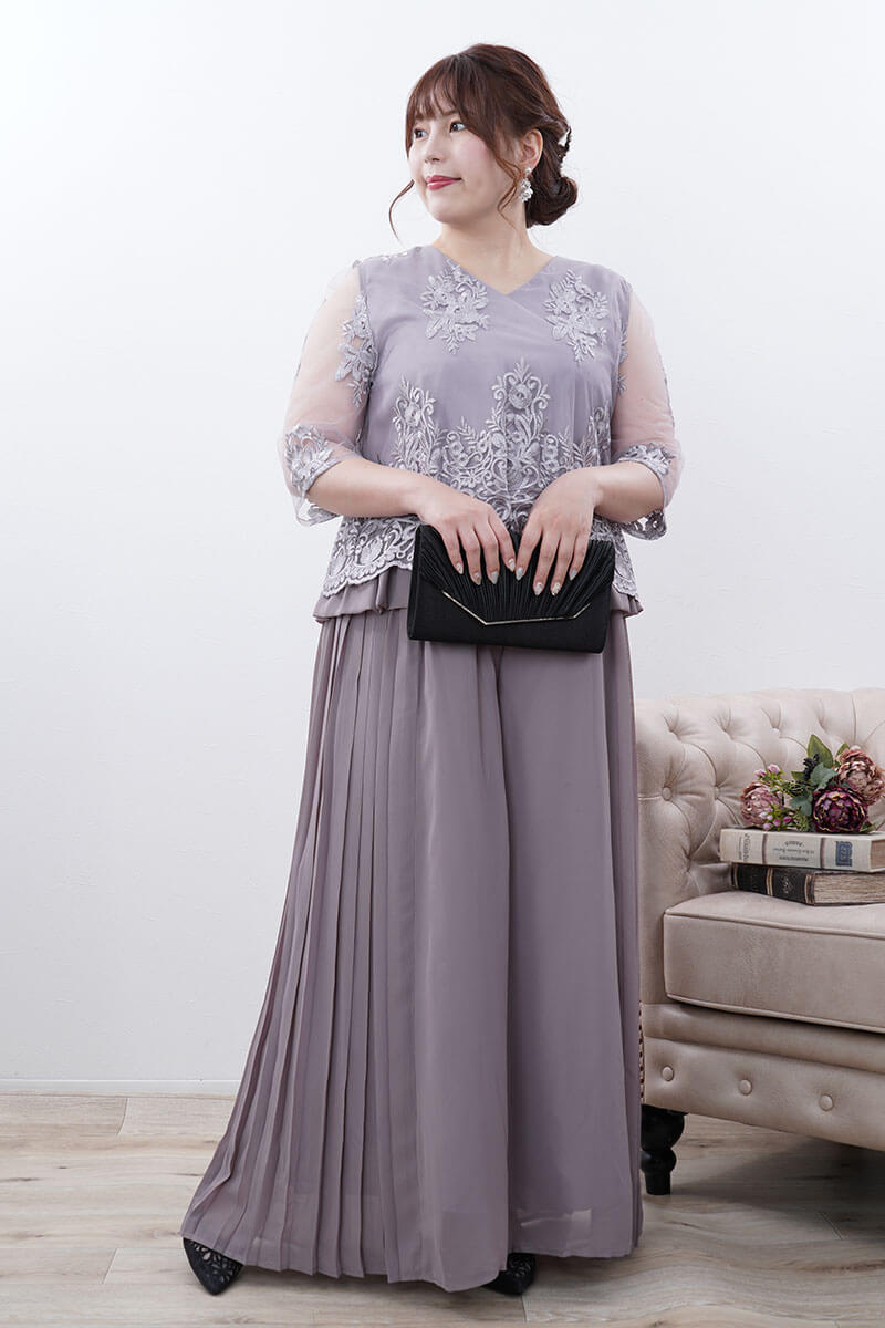 グレージュのチュールブラウスワイドパンツドレス