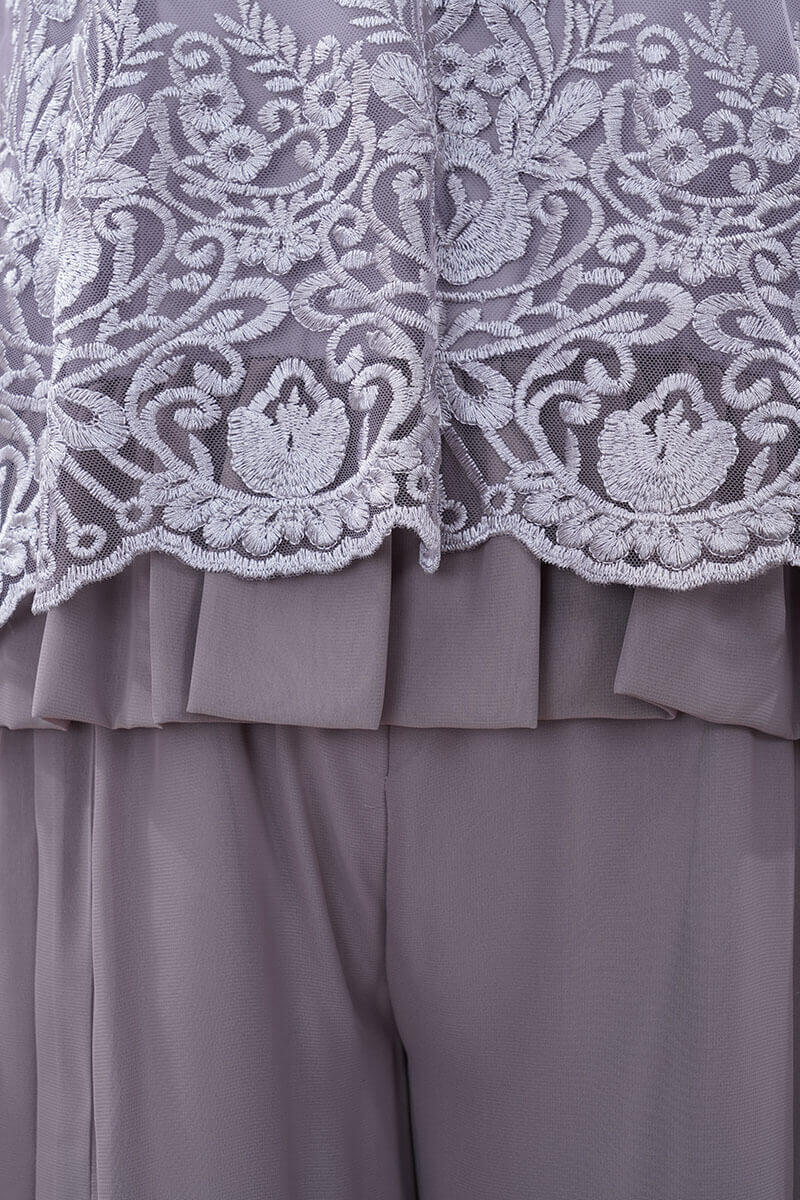 グレージュのチュールブラウスワイドパンツドレス