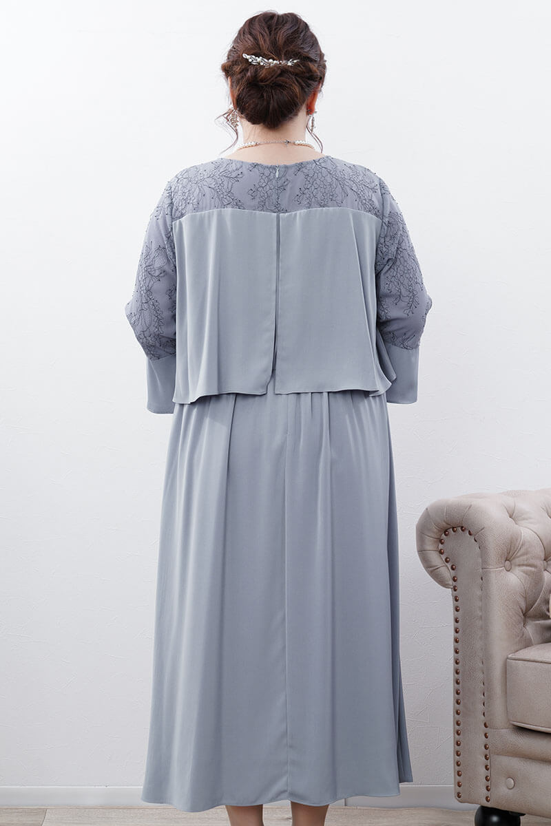 ブルーのフレアレイヤードドレス