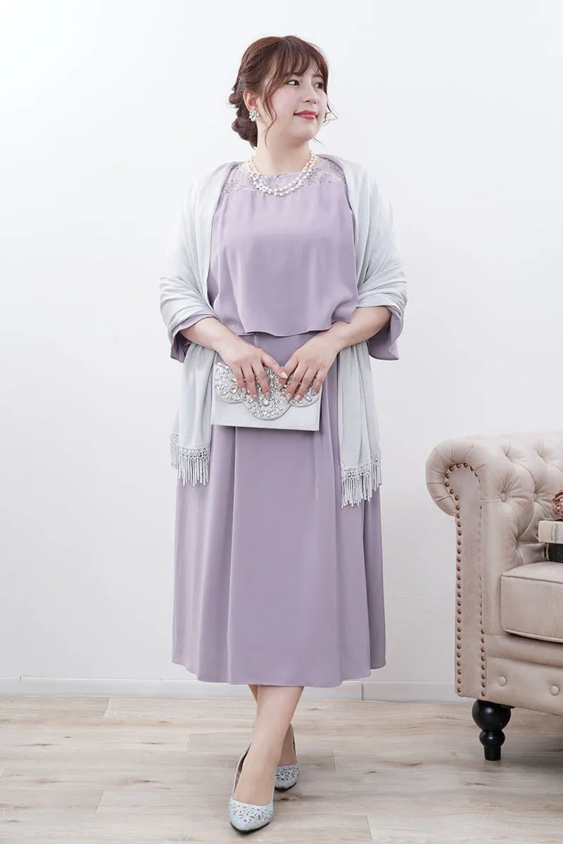 ラベンダーのフレアレイヤードドレス