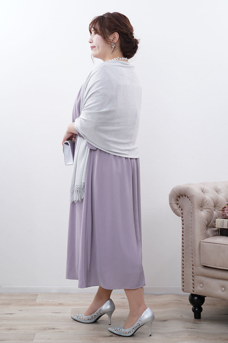 ラベンダーのフレアレイヤードドレス